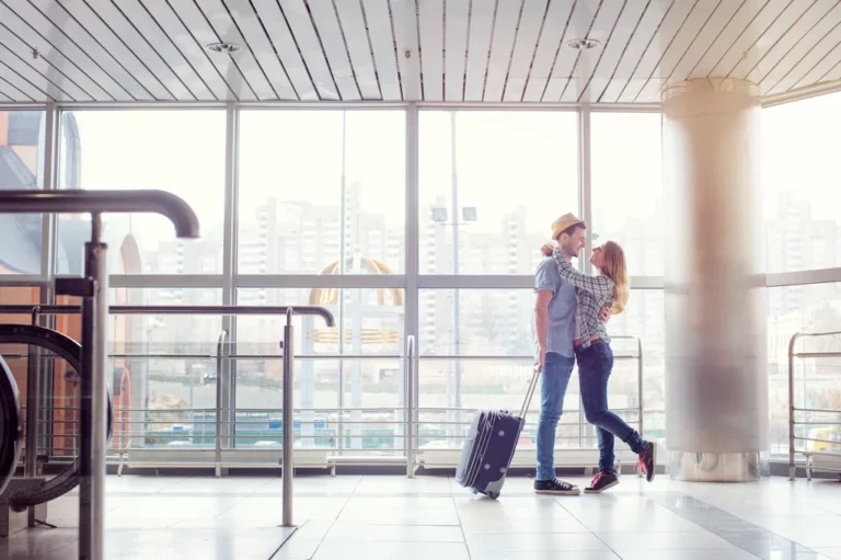 How to Manage Long Distance Relationship Travel Issues: A Logistical Guide